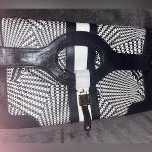 L.A.M.B By Gwen Stefani Clutch